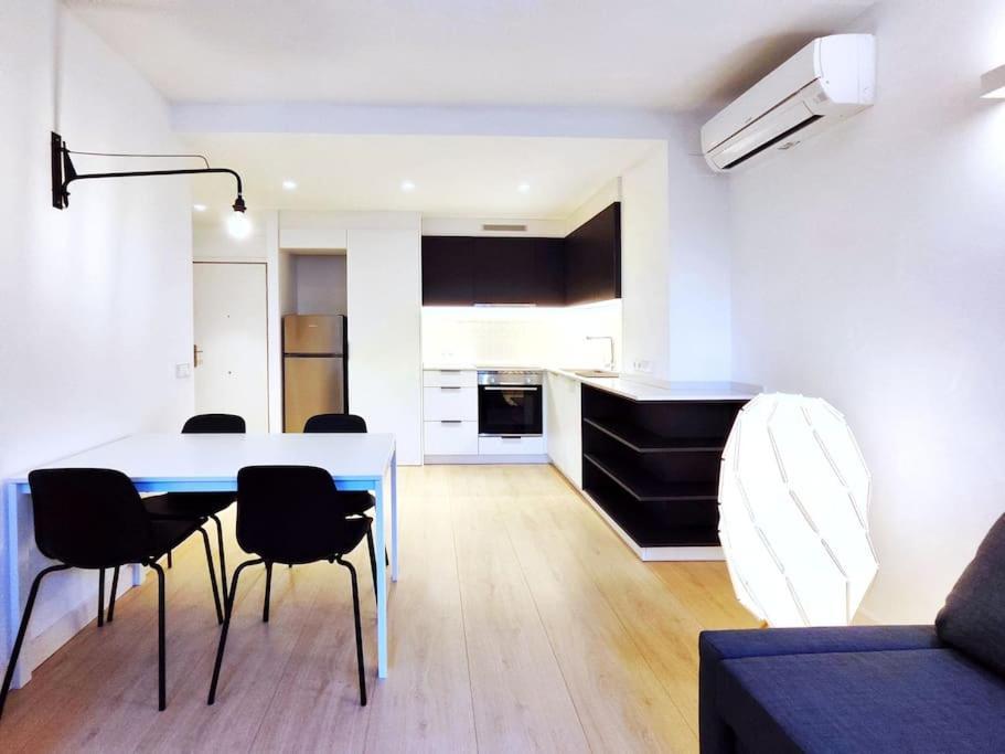 Moderno Apartamento En Terrassa Centro Eksteriør bilde